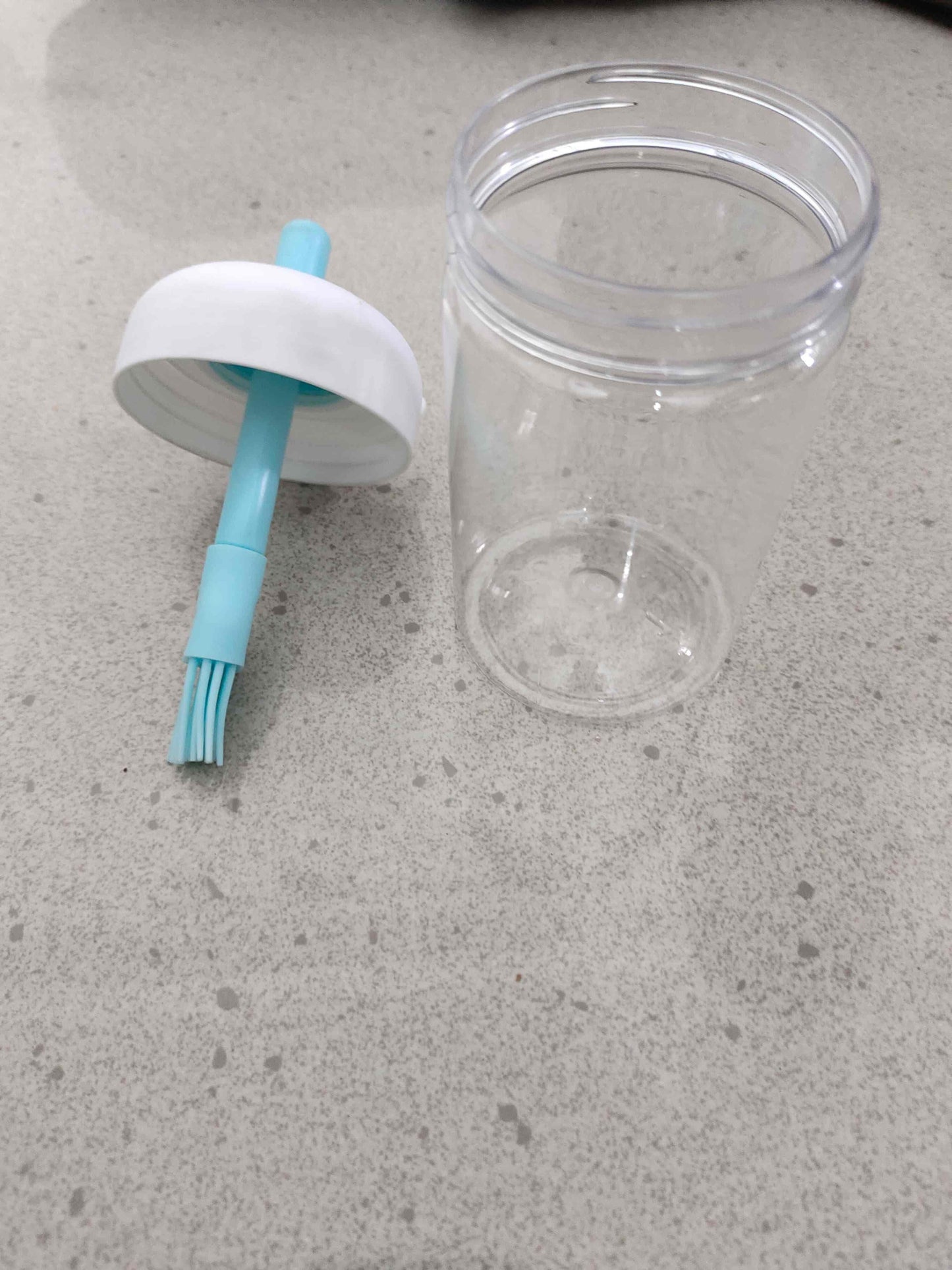 Plastic 2 in 1 Oil Dispenser Bottle with Silicone Brush